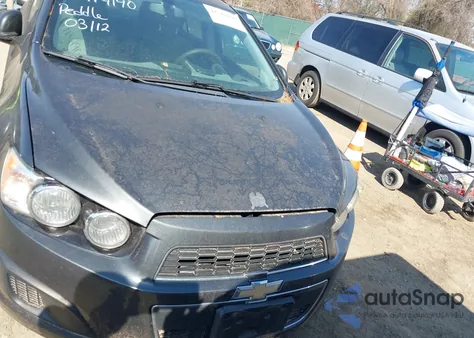 2016 Chevrolet Sonic Ls Auto z USA, uszkodzony, nr VIN 1G1JA5SG8G4111755